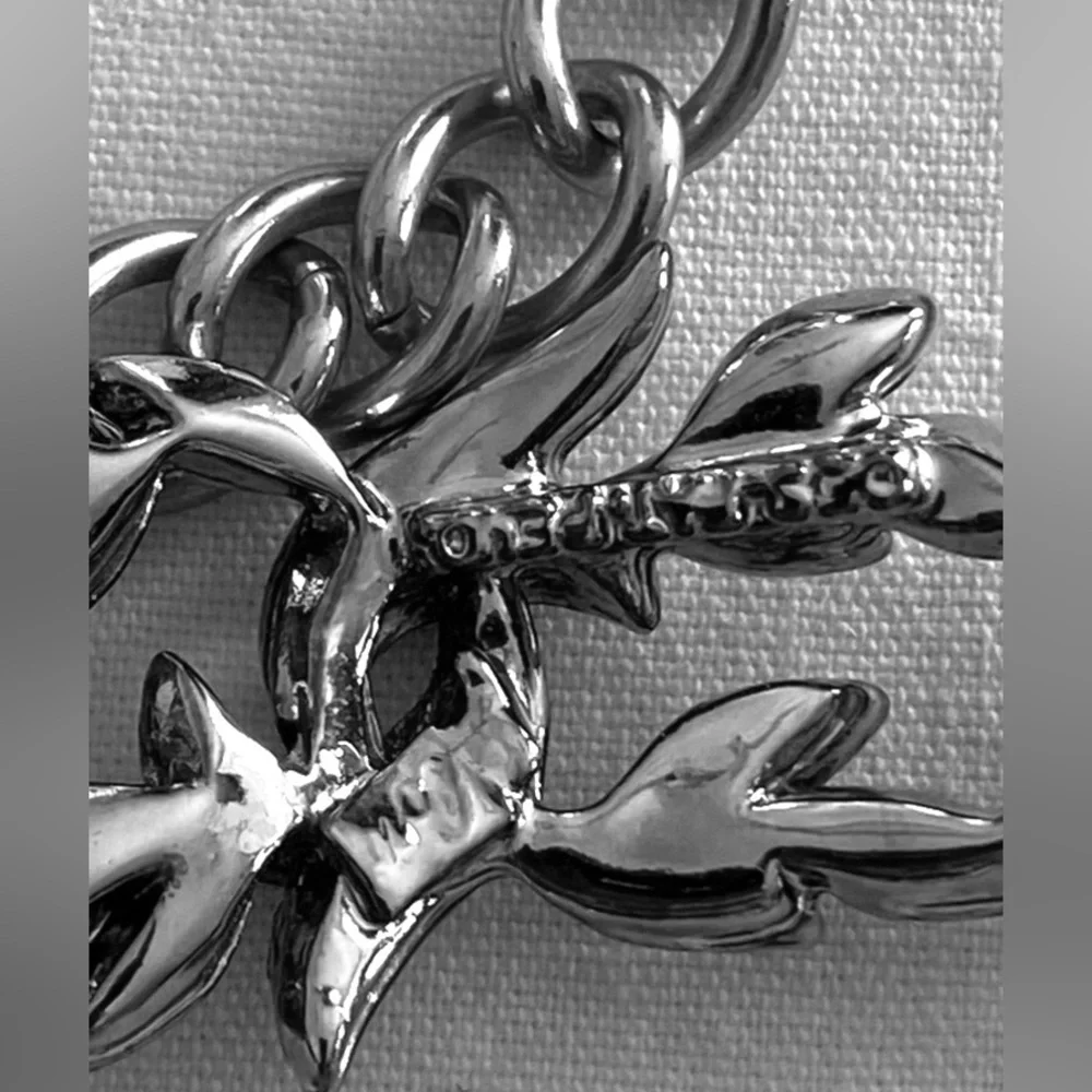 Vintage Coro Silver Tone Choker Style Necklace Signed Leaves Design